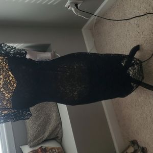 Cute lace little black 👗